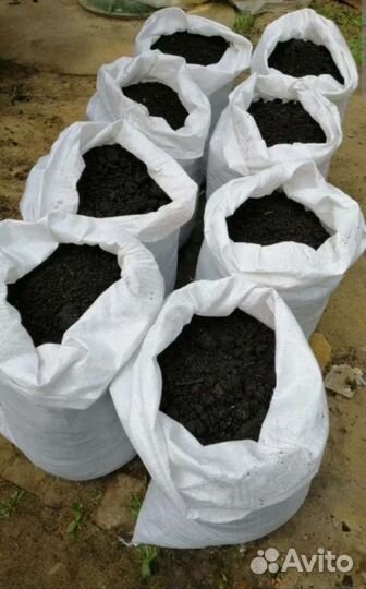 Чернозем,торф в мешках