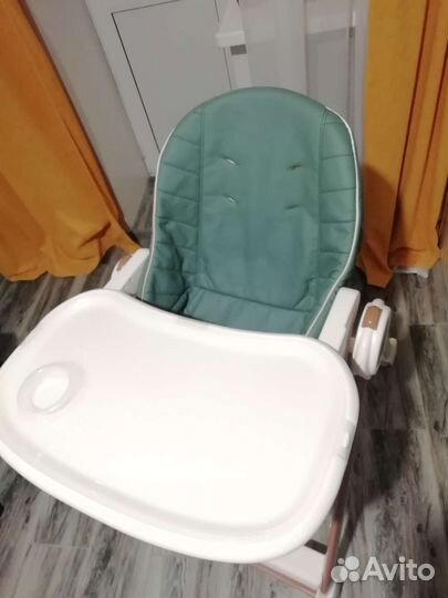 Детский стульчик для кормления
