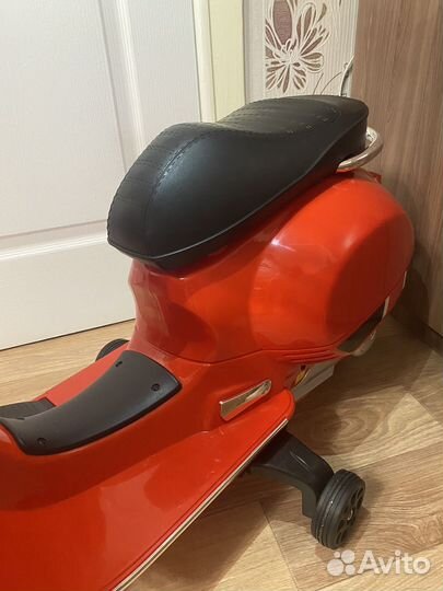 Детский электрический скутер