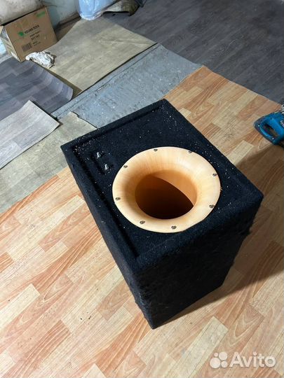 Короб для сабвуфера 12 на трубе