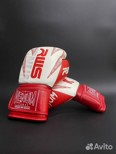 Боксерские перчатки Venum RWS