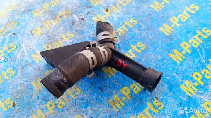 Горловина радиатора Mazda Demio DY3W DY5W 2004