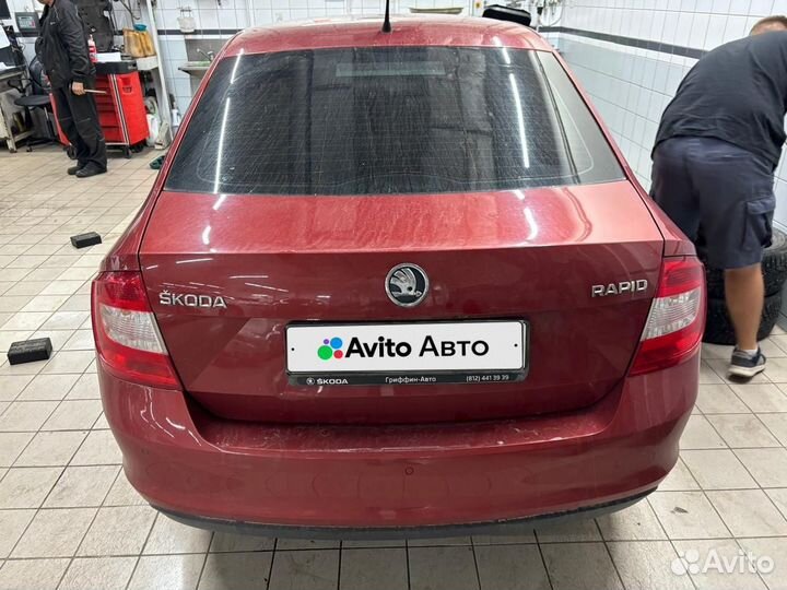 Skoda Rapid 1.6 МТ, 2014, 212 000 км