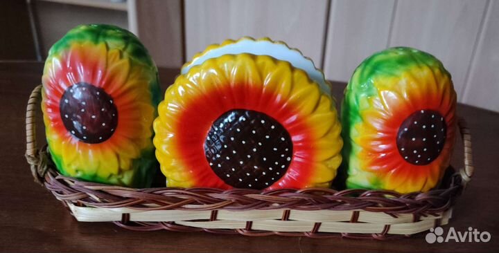 Керамический сервиз и набор для специй