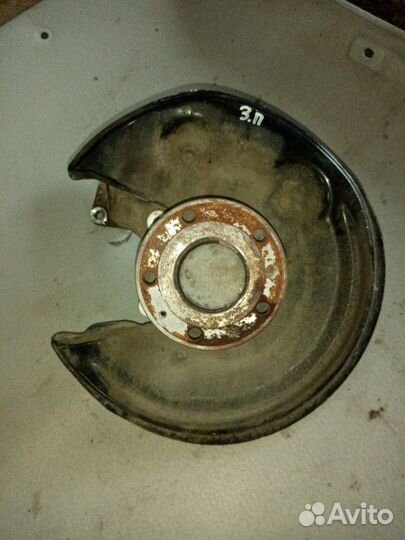 Ступица задняя правая Volkswagen Passat B6 CAX