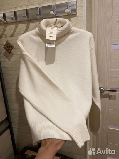 Свитер Uniqlo новый