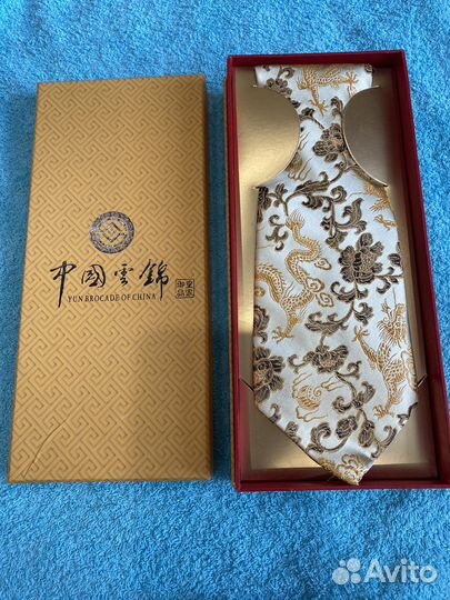 Новый шелковый галстук подарок