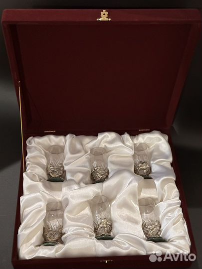 Подарочный набор хрустальных рюмок в серебре