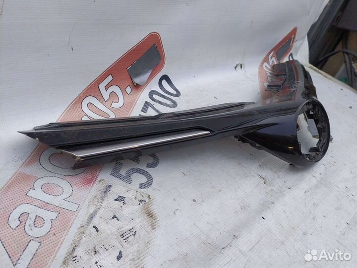 Toyota RAV4 Решетка радиатора