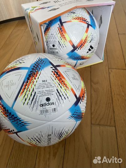 Футбольный мяч adidas