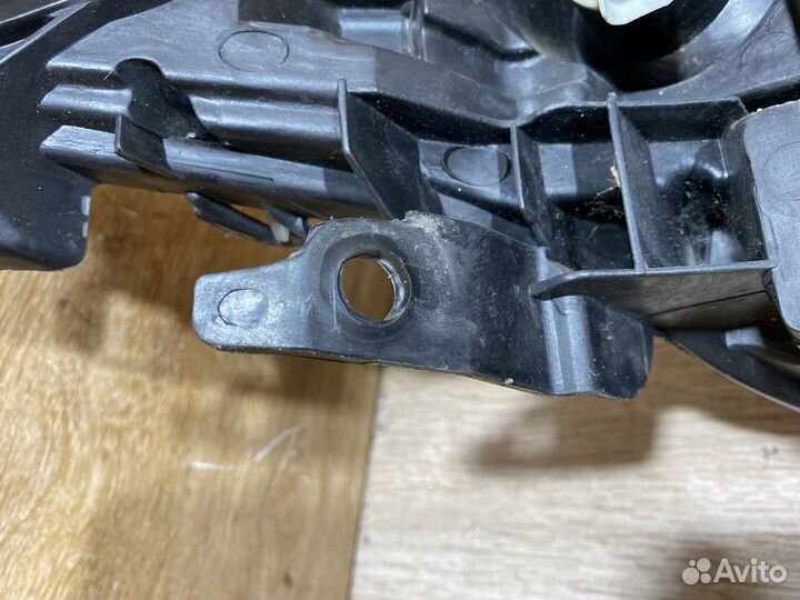 Фара левая Renault Laguna 2 дорест 142505