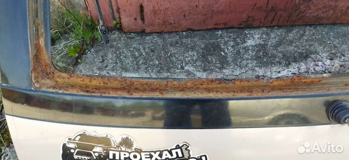 Дверь багажника от Toyota Estima Emina