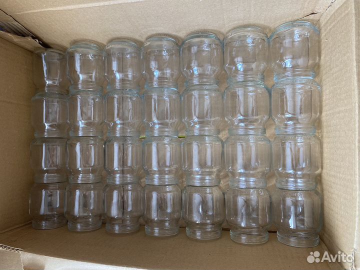 Банки детского питания пустые