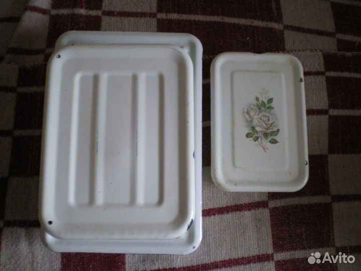 Набор эмалированых лотков