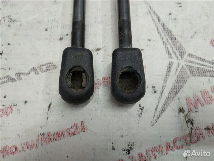 Амортизатор капота Mercedes S-Class W221