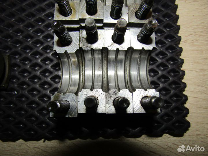 Головка блока цилиндров (гбц) Форд Фокус 3 2.0л