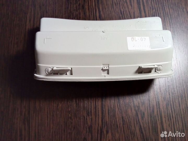 Очечник на Тигуан 1 (оригинал)