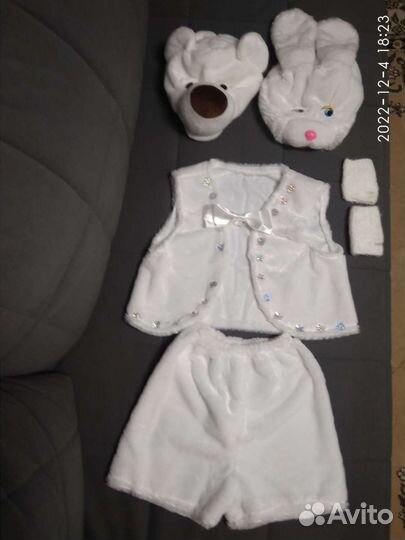 Новогодняя шапочка белого мишки