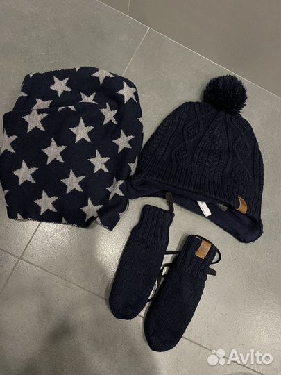 Шапка и варежки hm