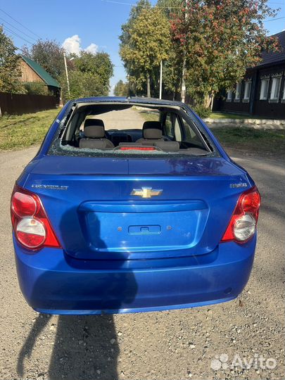 Chevrolet Aveo 1.6 МТ, 2012, битый, 204 000 км