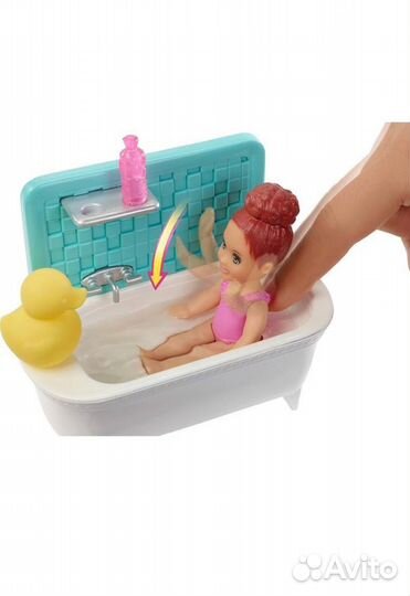 Барби ноги гнутся купание в ванне с дочкой