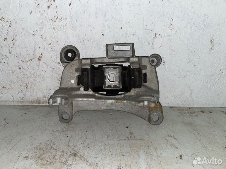 Кронштейн кпп