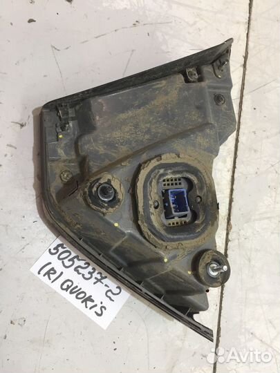 Фонарь задний внутренний правый (Kia Quoris)