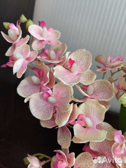 Орхидея искусственная
