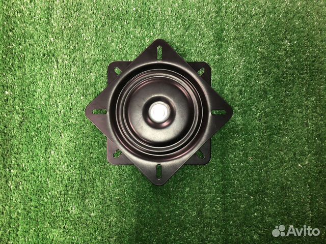 Поворотный механизм для кресла в лодку