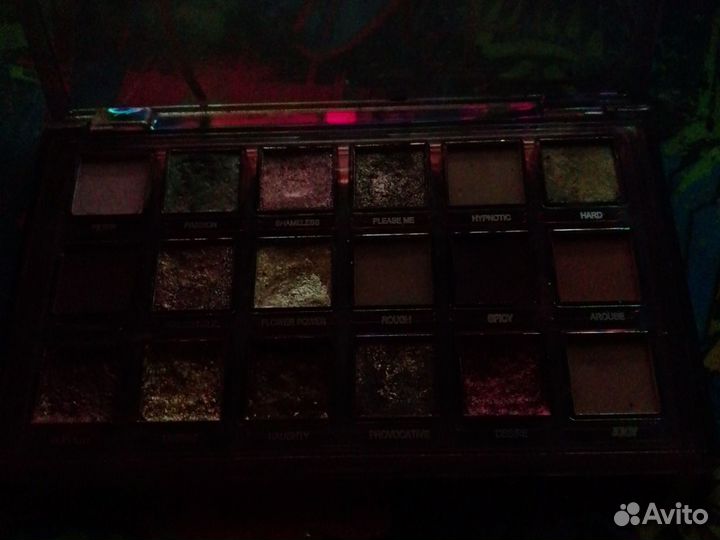 Палитра теней