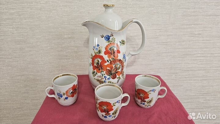 Кувшин +3чашки.Советский фарфор