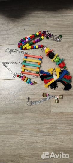 Игрушки для попугаев