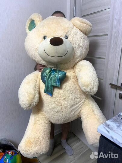 Большие плюшевые медведи