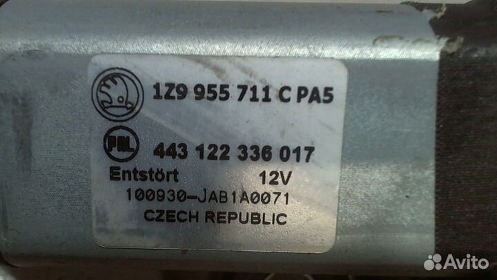 Двигатель стеклоочистителя задний Skoda Octavia (A