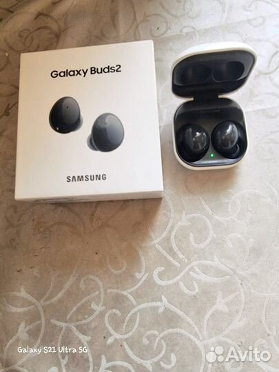 Samsung galaxy buds 2