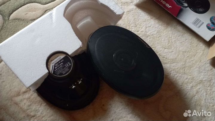 Колонки в автомобиль