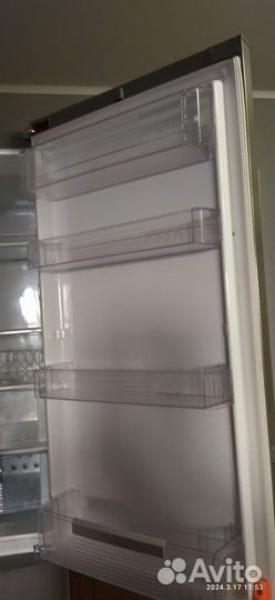 Ящики, полки, балконы для холодильника LG