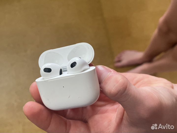 Наушники airpods 1 не работает