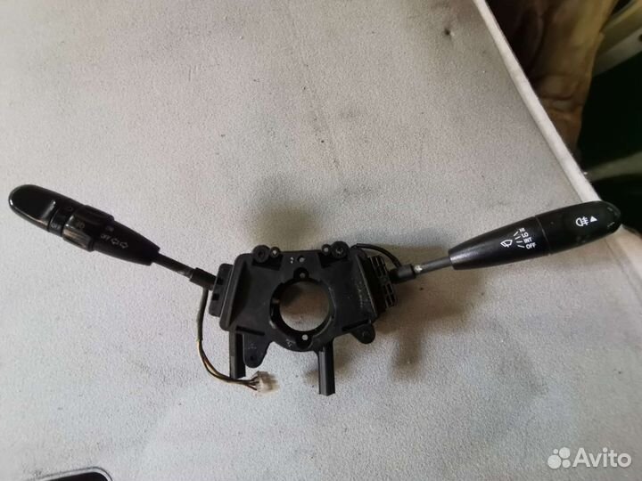 Подрулевой переключатель Chevrolet Aveo T250