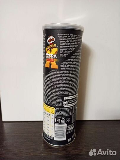 Банка принглс пустая