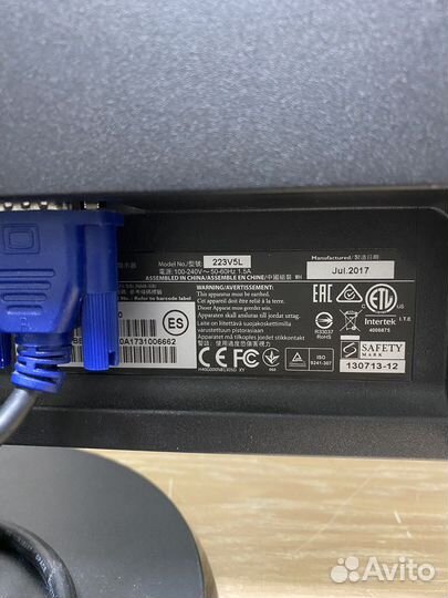 Монитор Philips 223v5l Full HD 22 дюйма