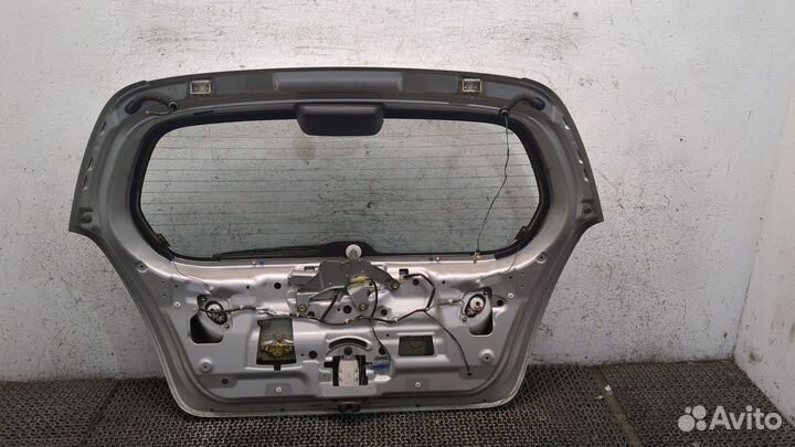 Крышка багажника Suzuki Liana, 2005