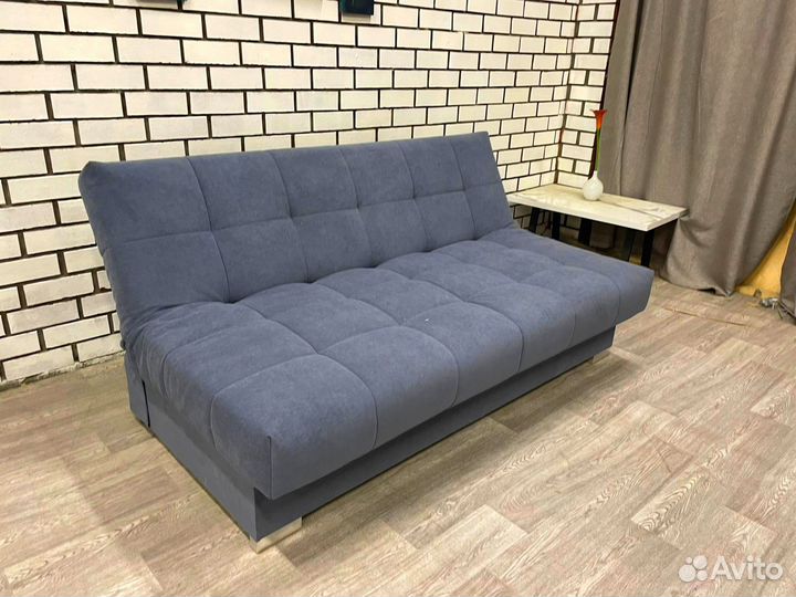 Диван с глубоким посадочным местом