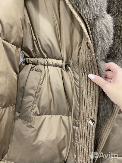 Пуховик женский 46 48 размер с натуральным мехом