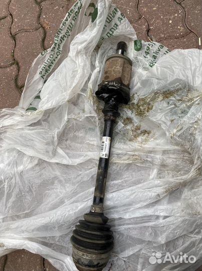 Привод BMW F25 передний левый