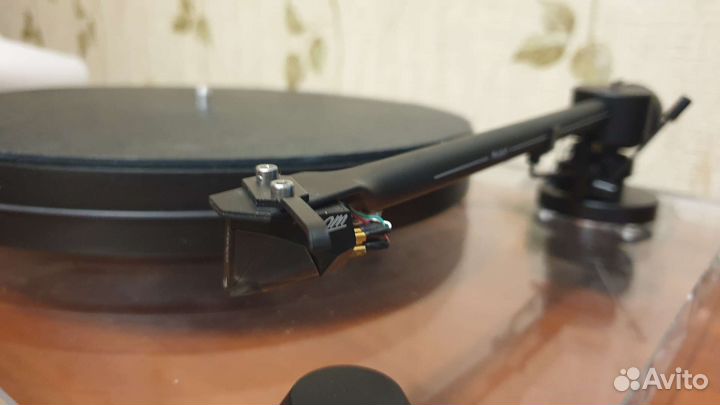 Проигрыватель винила Pro ject 2Xperience Basic+