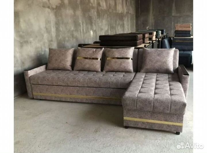 Диван угловой раскладной в наличии