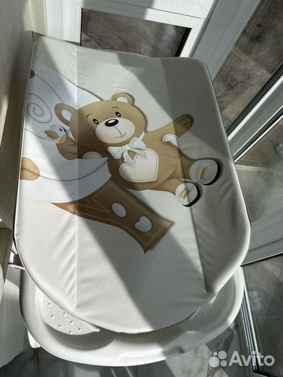 Пеленальный столик с ванночкой