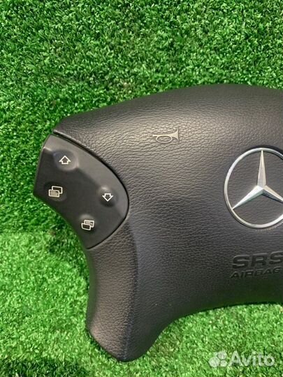 Заглушка в руль Mercedes-Benz C-Class W203 271940