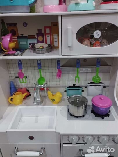 Детская деревянная кухня